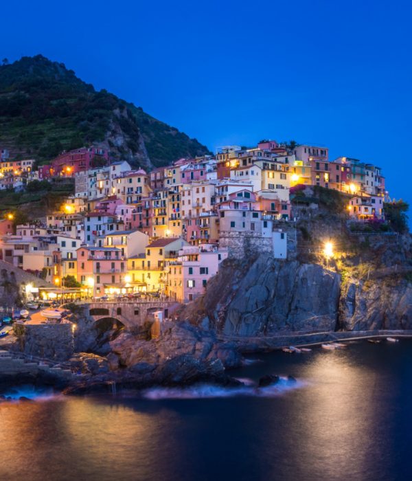 beautiful-view-lights-manarola-village-cinque-terre-italy